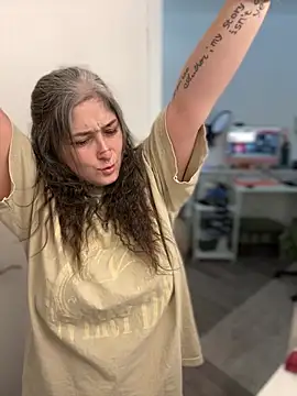 Alix Valentine online show from 01-13-26, 05:50