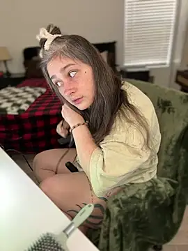 Alix Valentine online show from 02-08-26, 05:43