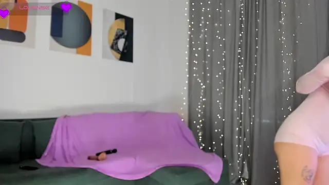 Snapshot of _LustyLuna_ chatting on 11-02-25, 03:11 LustyLuna online show from 11-02-25, 03:11