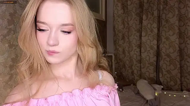 Snapshot of Emma_Frosty chatting on 09-10-25, 07:13 Emma Frosty online show from 09-10-25, 07:13