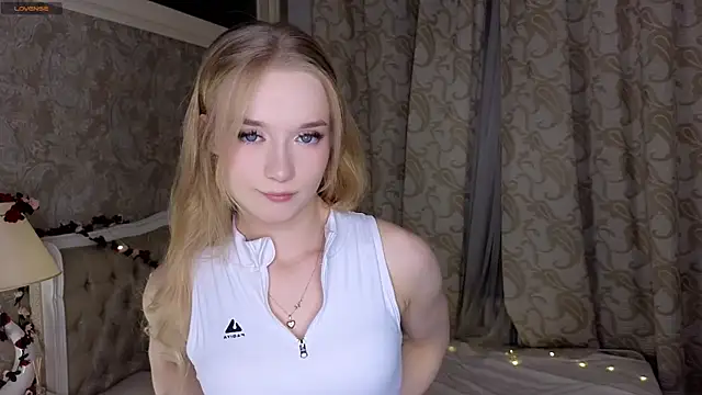 Snapshot of Emma_Frosty chatting on 09-20-25, 06:24 Emma Frosty online show from 09-20-25, 06:24