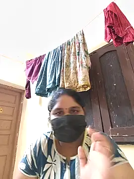 Villageanuty online show from 12-04-25, 01:37