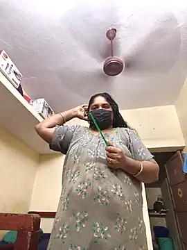 Villageanuty online show from 11-22-25, 03:38