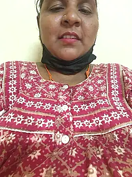 Villageanuty online show from 10-08-25, 04:29