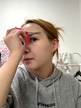 Snapshot of AsiaVegas chatting on 10-10-25, 03:35 AsiaVegas online show from 10-10-25, 03:35