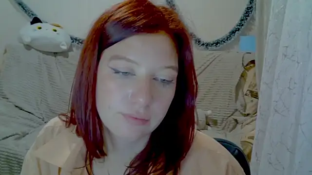 Lily Ember online show from 12-19-25, 06:32