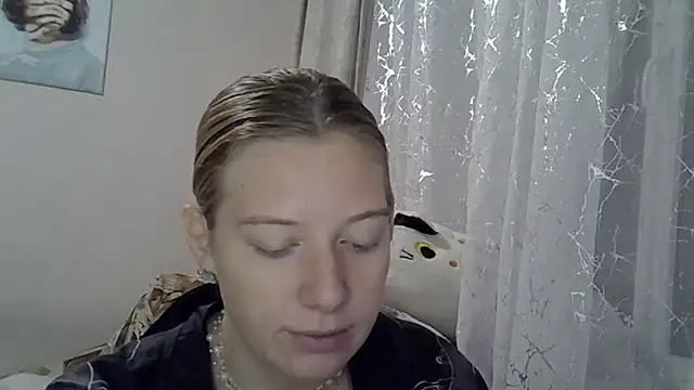 Lily Ember online show from 10-04-25, 07:26