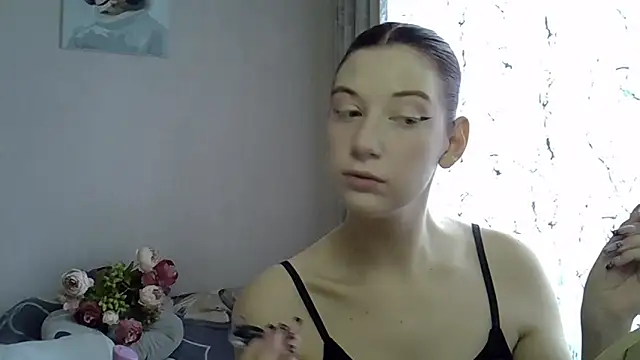 Lily Ember online show from 10-10-25, 10:38