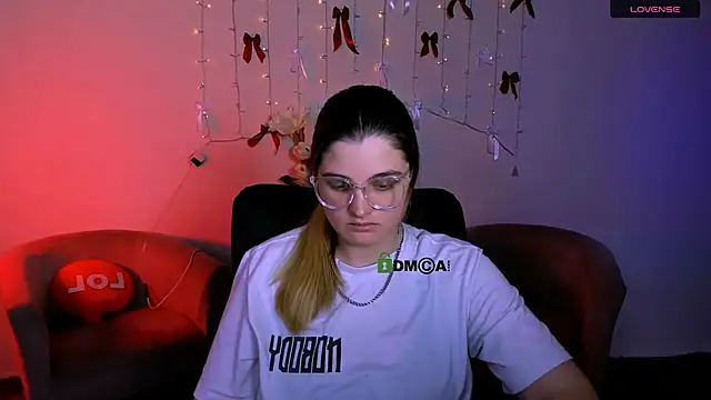 Snapshot of inga_gree chatting on 02-04-26, 08:15 inga gree online show from 02-04-26, 08:15