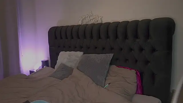 SweetBella95  online show from 05-14-26, 11:02