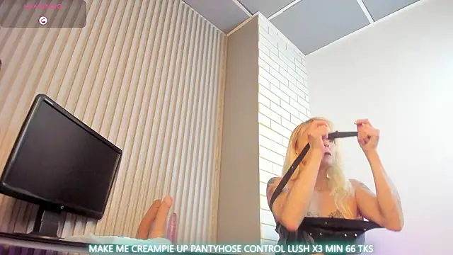 Snapshot of samanthajonexxx chatting on 02-21-26, 04:42 samanthajonexxx online show from 02-21-26, 04:42