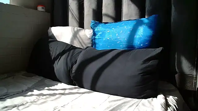 dark honeyx26 online show from 11-30-25, 06:03