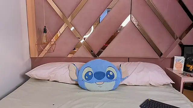 Sthephany grand online show from 09-17-25, 04:20