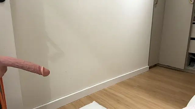 Kelly Berry   online show from 01-10-26, 05:19