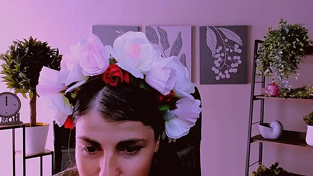 MartaEdams online show from 09-30-25, 07:25