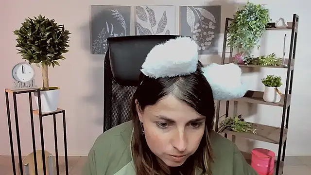 MartaEdams online show from 10-03-25, 07:32