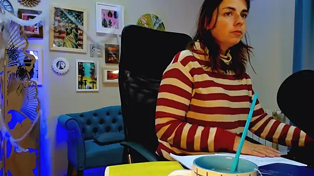 MartaEdams online show from 11-05-25, 07:11