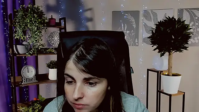 MartaEdams online show from 12-22-25, 06:24