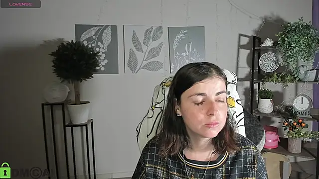 Snapshot of MartaEdams chatting on 07-08-26, 05:08 MartaEdams online show from 07-08-26, 05:08
