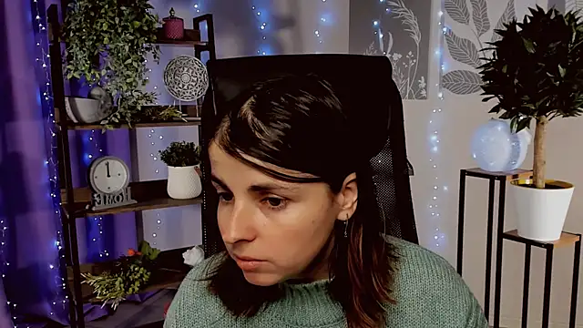 MartaEdams online show from 12-16-25, 06:17