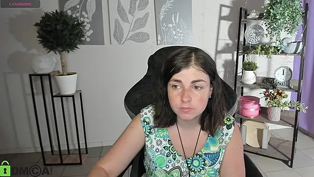Snapshot of MartaEdams chatting on 07-10-26, 05:29 MartaEdams online show from 07-10-26, 05:29