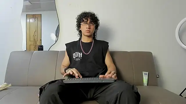 JackesTaylor online show from 11-27-25, 04:57