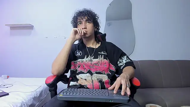 JackesTaylor online show from 04-07-26, 04:47