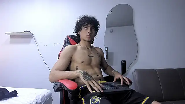 JackesTaylor online show from 12-21-25, 04:58