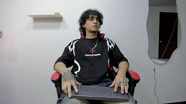 JackesTaylor online show from 11-05-25, 05:10