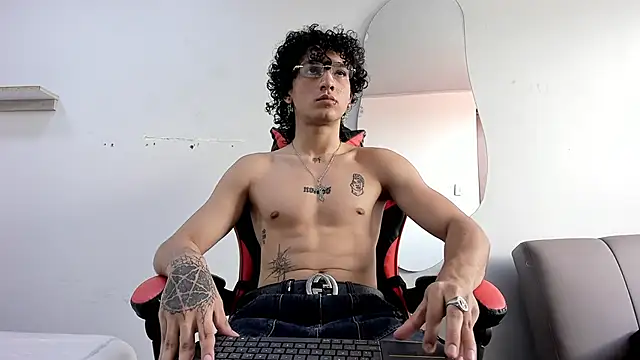 JackesTaylor online show from 11-17-25, 04:22