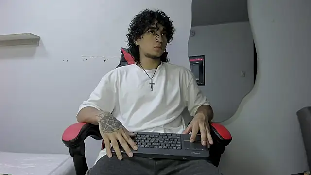 JackesTaylor online show from 11-14-25, 04:38