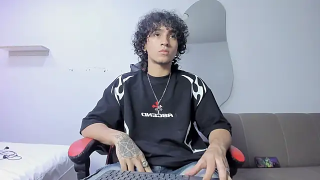 JackesTaylor online show from 04-08-26, 06:15