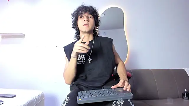JackesTaylor online show from 03-26-26, 05:39