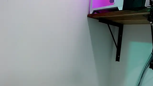 eladyrous98 online show from 11-12-25, 01:48