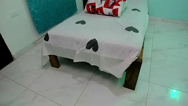 eladyrous98 online show from 11-30-25, 07:09