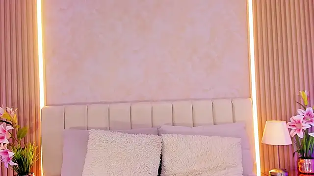 ZOEBARLOWE online show from 11-28-25, 07:14