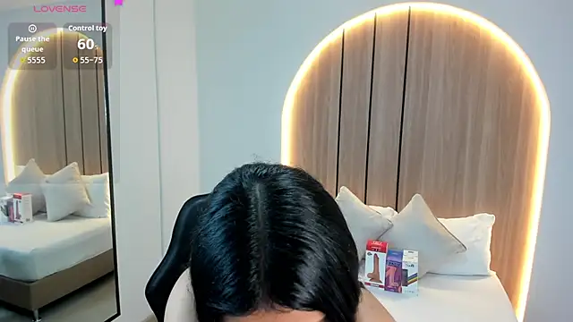 Snapshot of norah_777 chatting on 09-27-25, 10:49 norah 777 online show from 09-27-25, 10:49