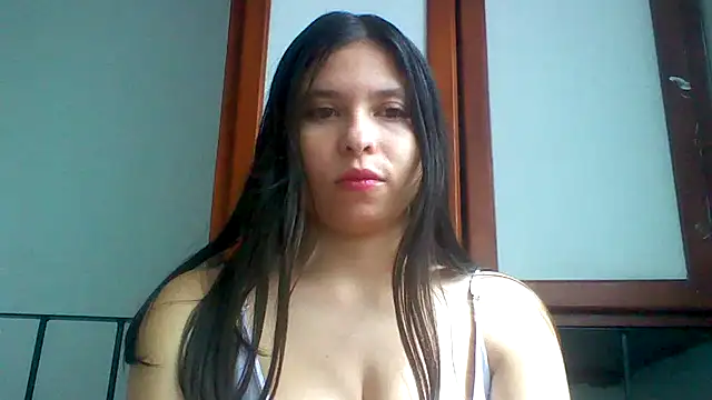 Snapshot of Abbiprada chatting on 12-20-25, 04:32 Abbiprada online show from 12-20-25, 04:32