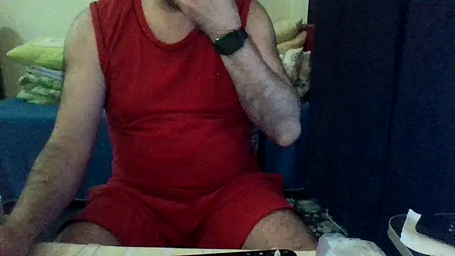 Snapshot of st206boy chatting on 05-12-26, 11:33 st206boy online show from 05-12-26, 11:33