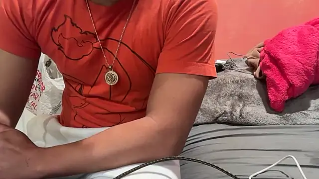 Snapshot of kSwisssxxx chatting on 12-16-25, 09:35 kSwisssxxx online show from 12-16-25, 09:35