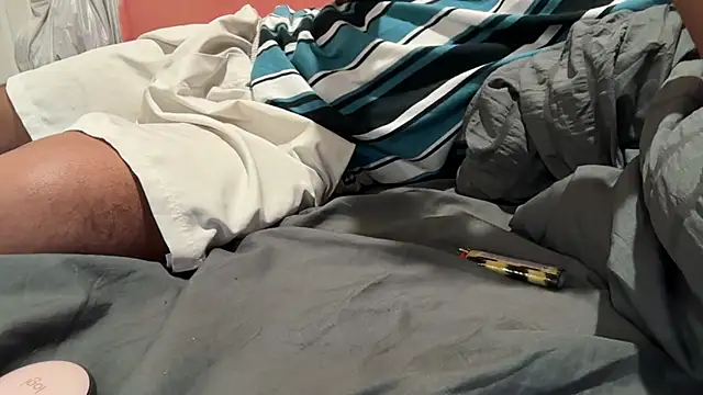 Snapshot of kSwisssxxx chatting on 11-02-25, 02:27 kSwisssxxx online show from 11-02-25, 02:27