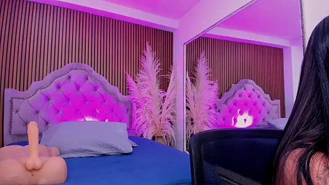 SelenaStonne online show from 12-22-25, 08:09