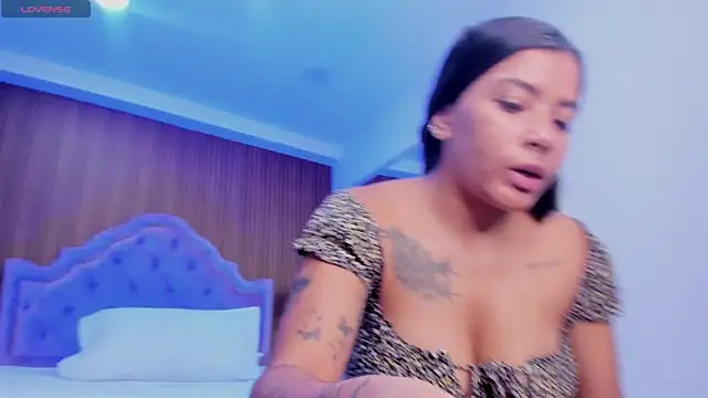 SelenaStonne online show from 11-02-25, 07:52