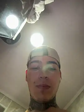 samm4044 online show from 11-28-25, 09:37