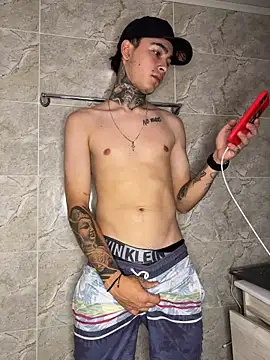 samm4044 online show from 10-23-25, 03:05