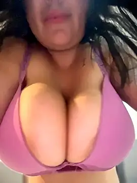 victoria amatista  online show from 04-12-26, 06:27