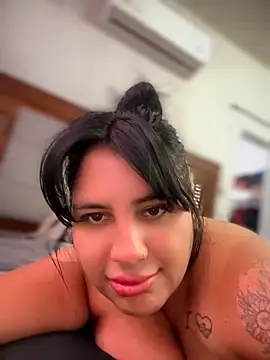 victoria amatista  online show from 06-06-26, 06:57