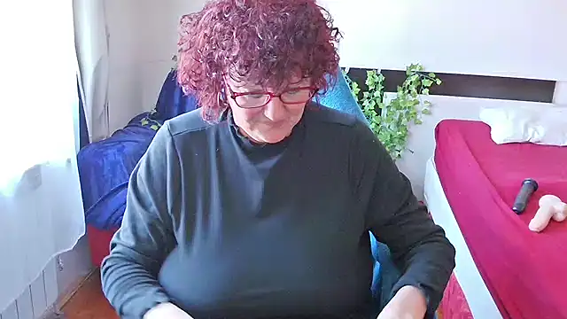 -Curvy- online show from 12-01-25, 09:32