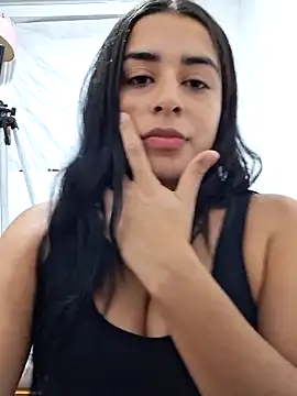 Snapshot of channell0 chatting on 06-13-26, 04:54 channell0 online show from 06-13-26, 04:54
