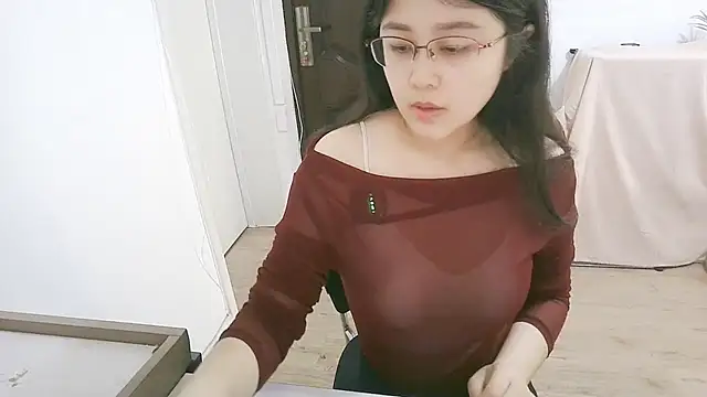 Snapshot of 98bunny chatting on 04-23-26, 02:40 98bunny online show from 04-23-26, 02:40